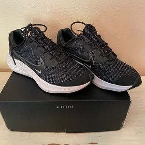 Black and Iron Grey Nike Zoom Winflo 8 Shield Shoes